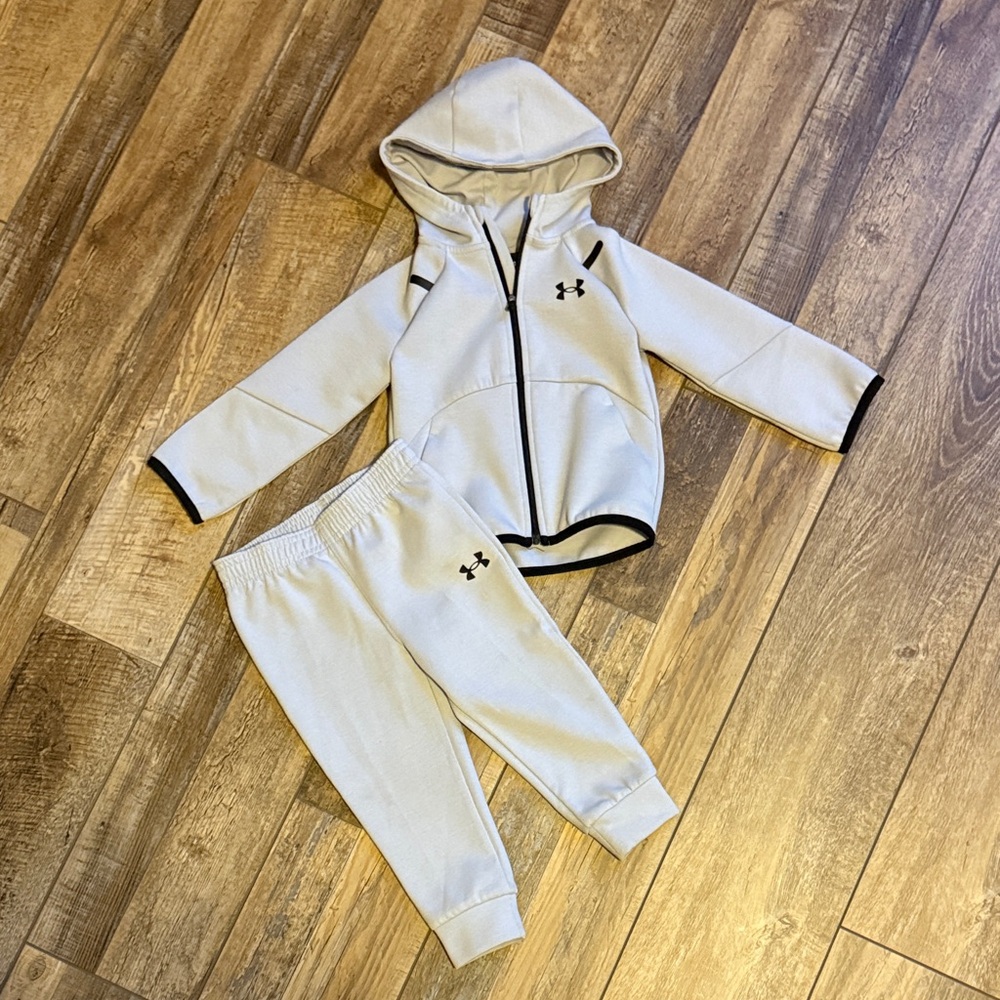 Under Armour Kids White Hooded Jacket and Joggers Set with Black Trim